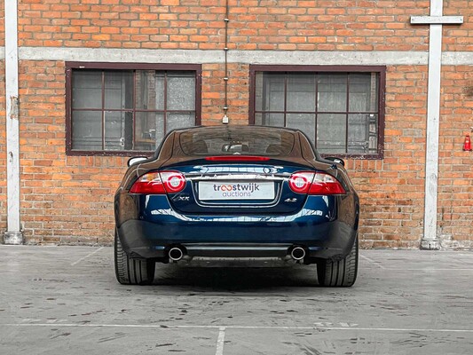 Jaguar XK 4.2 V8 Coupé 298hp 2007, 98-ZH-VD