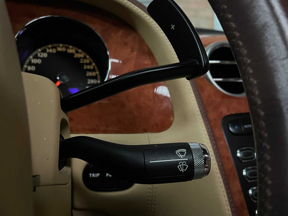 Bentley Continental Flying Spur 6.0 W12 525PS 2009 Youngtimer