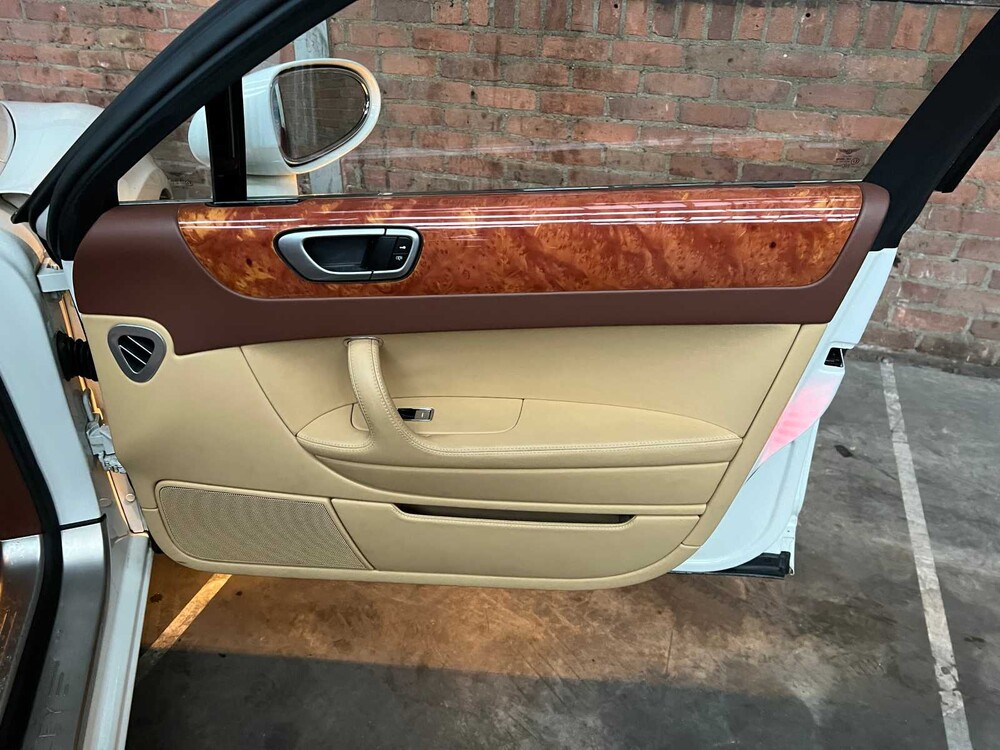 Bentley Continental Flying Spur 6.0 W12 525PS 2009 Youngtimer