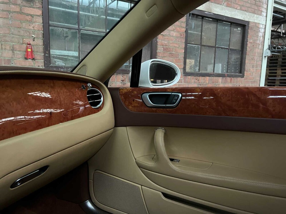 Bentley Continental Flying Spur 6.0 W12 525PS 2009 Youngtimer