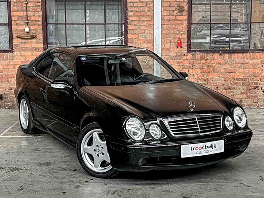 Mercedes-Benz CLK55 AMG 5.4 V8 347hp 2001 Youngtimer