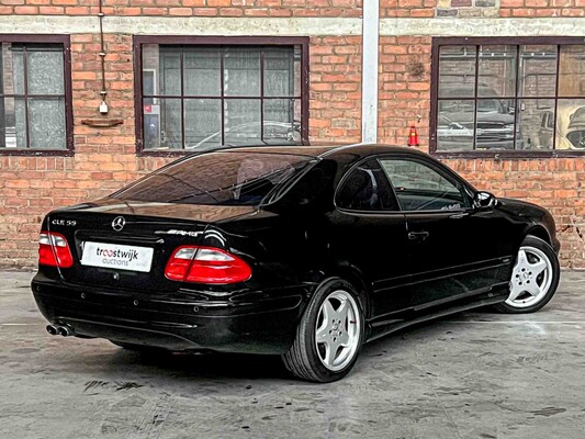 Mercedes-Benz CLK55 AMG 5.4 V8 347hp 2001 Youngtimer