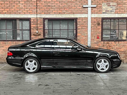 Mercedes-Benz CLK55 AMG 5.4 V8 347hp 2001 Youngtimer