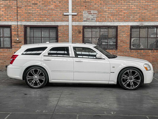 Dodge Magnum HEMI 5.7 V8 340hp 2006 Youngtimer