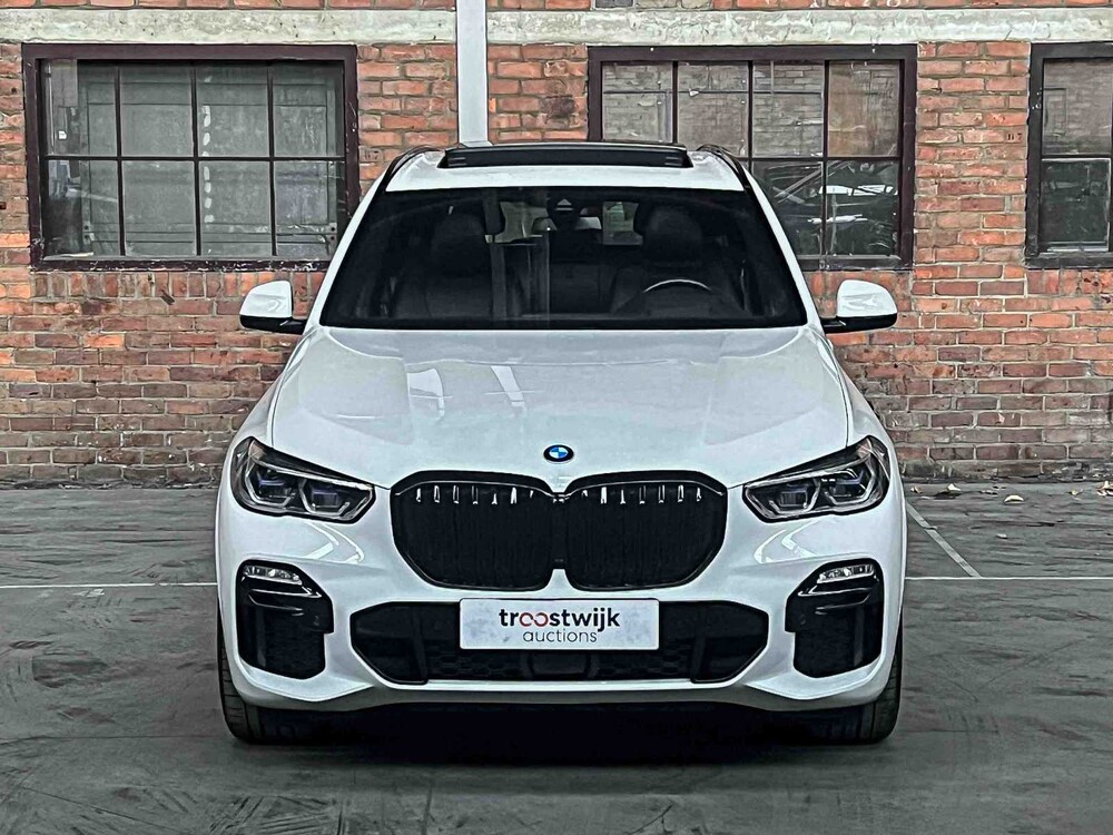 BMW X5 xDrive45e M-Sport High Executive 394hp 2021 G05, L-154-PR