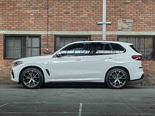 BMW X5 xDrive45e M-Sport High Executive 394hp 2021 G05, L-154-PR