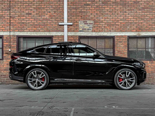 BMW X6 M50i xDrive 4.4 V8 High Executive 530hp 2023 (Original-NL + 1st Owner), S-666-JN