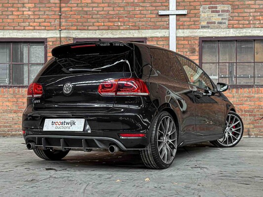 Volkswagen Golf GTI VI 2.0 DSG 211hp 2010 (NEW ENGINE 71.547) Golf 6, J-699-TZ 