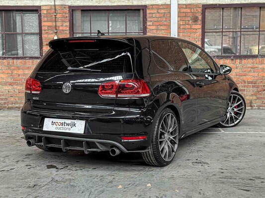 Volkswagen Golf GTI VI 2.0 DSG 211hp 2010 (NEW ENGINE 71.547) Golf 6, J-699-TZ 