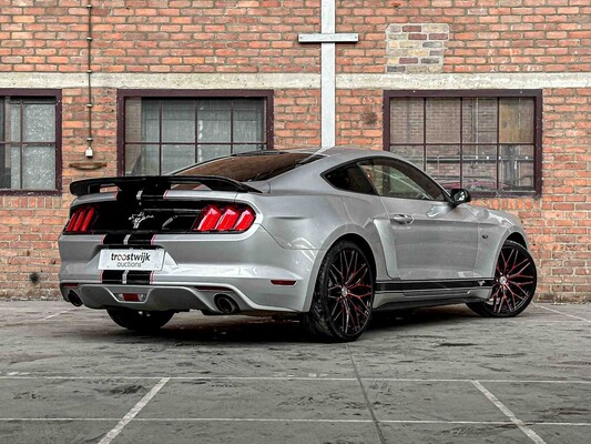 Ford Mustang 3.7L V6 V-Shaped Coupe 305hp 2016