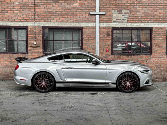 Ford Mustang 3.7L V6 V-Shaped Coupe 305hp 2016