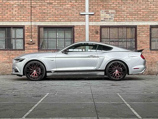 Ford Mustang 3.7L V6 V-Shaped Coupe 305hp 2016