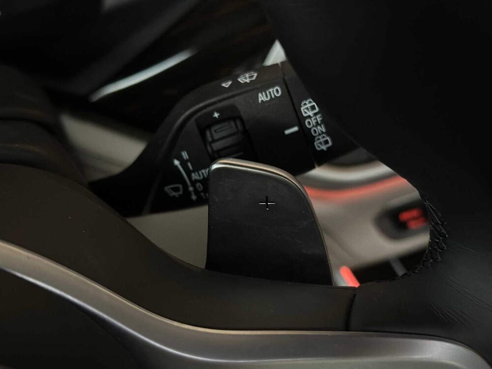 BMW X7 M50i 4.4 V8 High Executive 530hp 2021 (Original-NL + 1st Owner) G07, L-318-RB