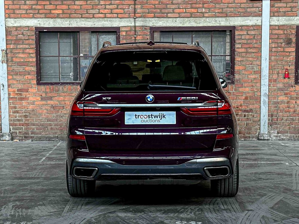 BMW X7 M50i 4.4 V8 High Executive 530hp 2021 (Original-NL + 1st Owner) G07, L-318-RB