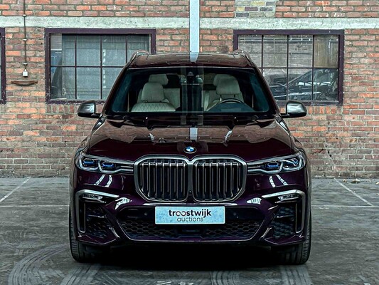 BMW X7 M50i 4.4 V8 High Executive 530hp 2021 (Original-NL + 1st Owner) G07, L-318-RB