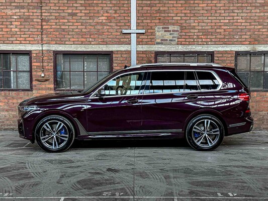 BMW X7 M50i 4.4 V8 High Executive 530hp 2021 (Original-NL + 1st Owner) G07, L-318-RB