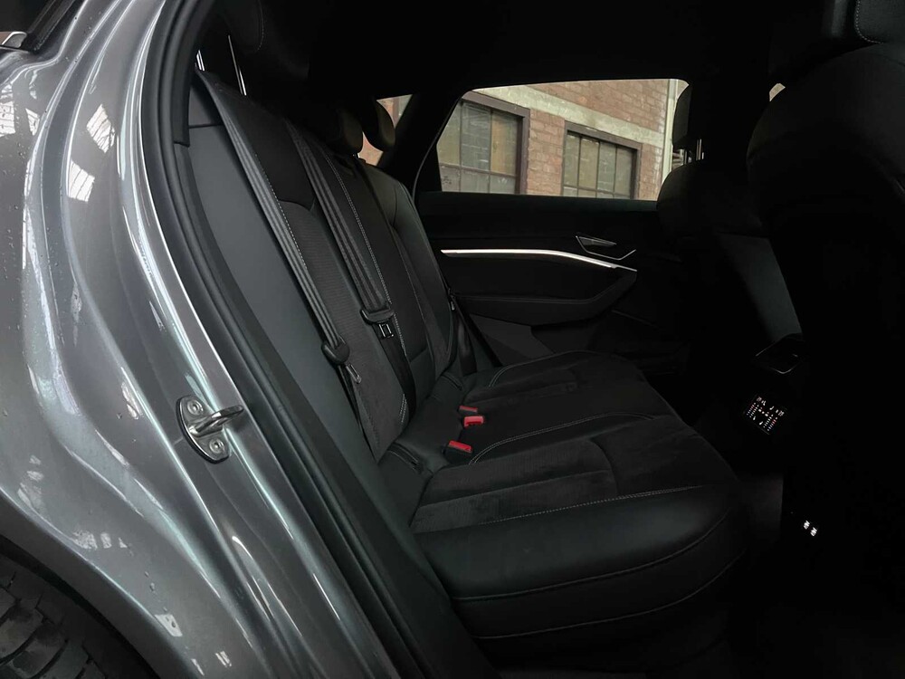 Audi E-Tron 55 Quattro Advanced 95 kWh S-Line 360pk 2019 (Origineel-NL + 1e Eigenaar), ZG-864-X