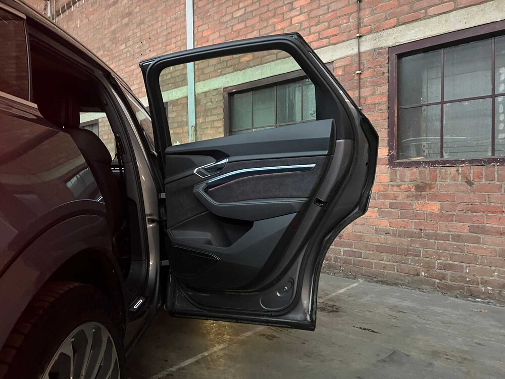 Audi E-Tron 55 Quattro Advanced 95 kWh S-Line 360pk 2019 (Origineel-NL + 1e Eigenaar), ZG-864-X