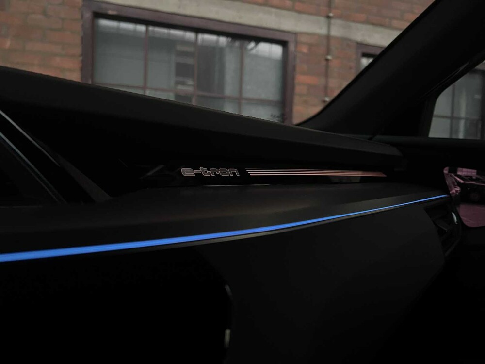 Audi E-Tron 55 Quattro Advanced 95 kWh S-Line 360pk 2019 (Origineel-NL + 1e Eigenaar), ZG-864-X