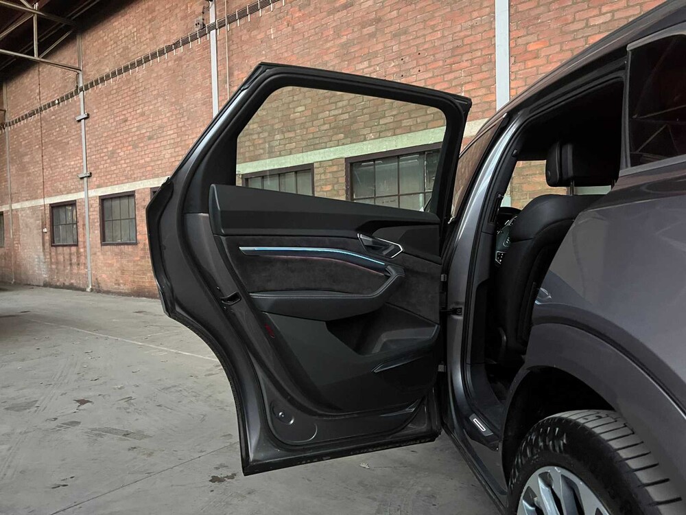 Audi E-Tron 55 Quattro Advanced 95 kWh S-Line 360pk 2019 (Origineel-NL + 1e Eigenaar), ZG-864-X