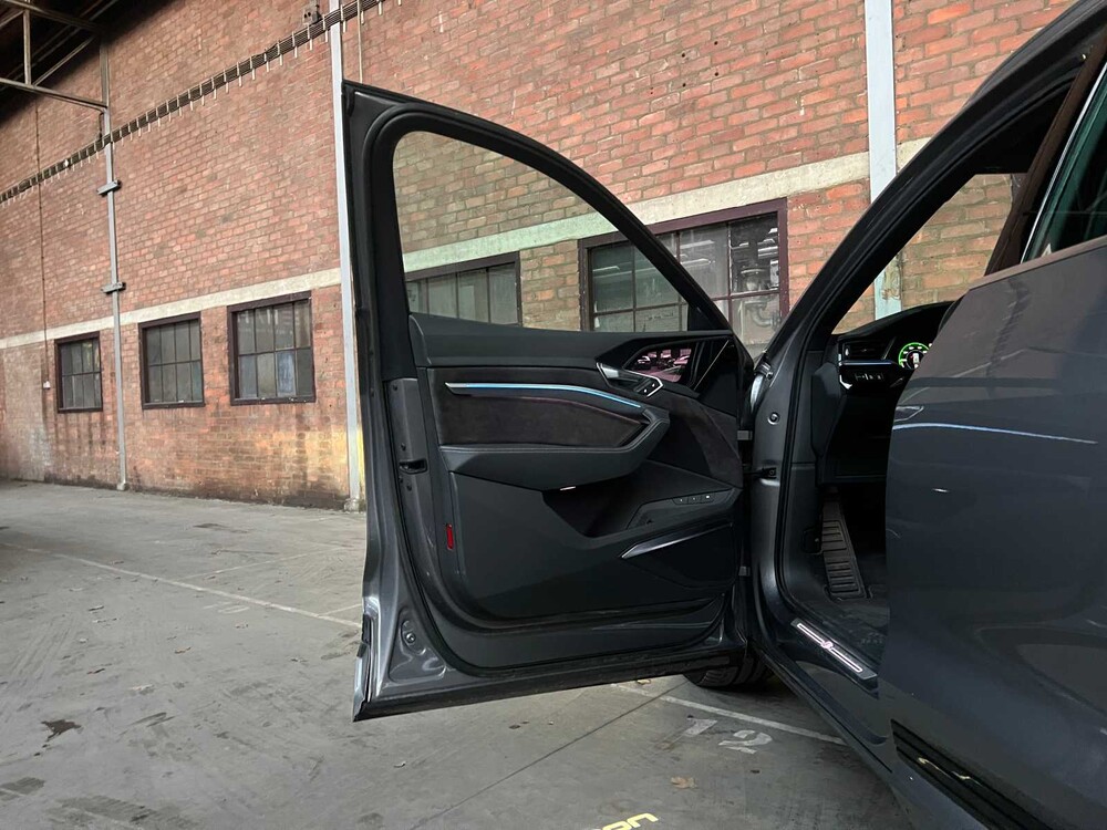 Audi E-Tron 55 Quattro Advanced 95 kWh S-Line 360pk 2019 (Origineel-NL + 1e Eigenaar), ZG-864-X