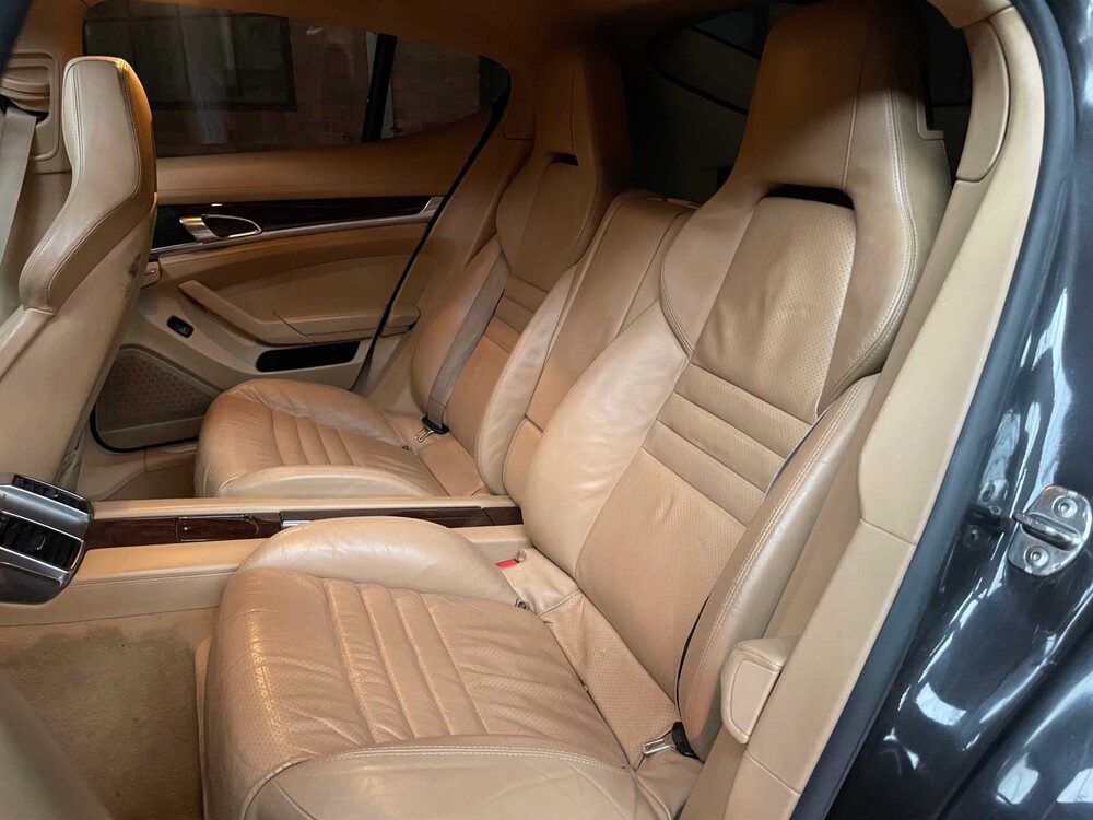 Porsche Panamera S 4.8 V8 395PS 2010