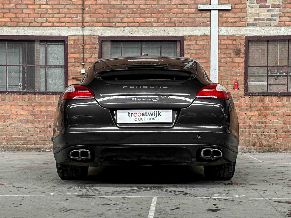 Porsche Panamera S 4.8 V8 395PS 2010