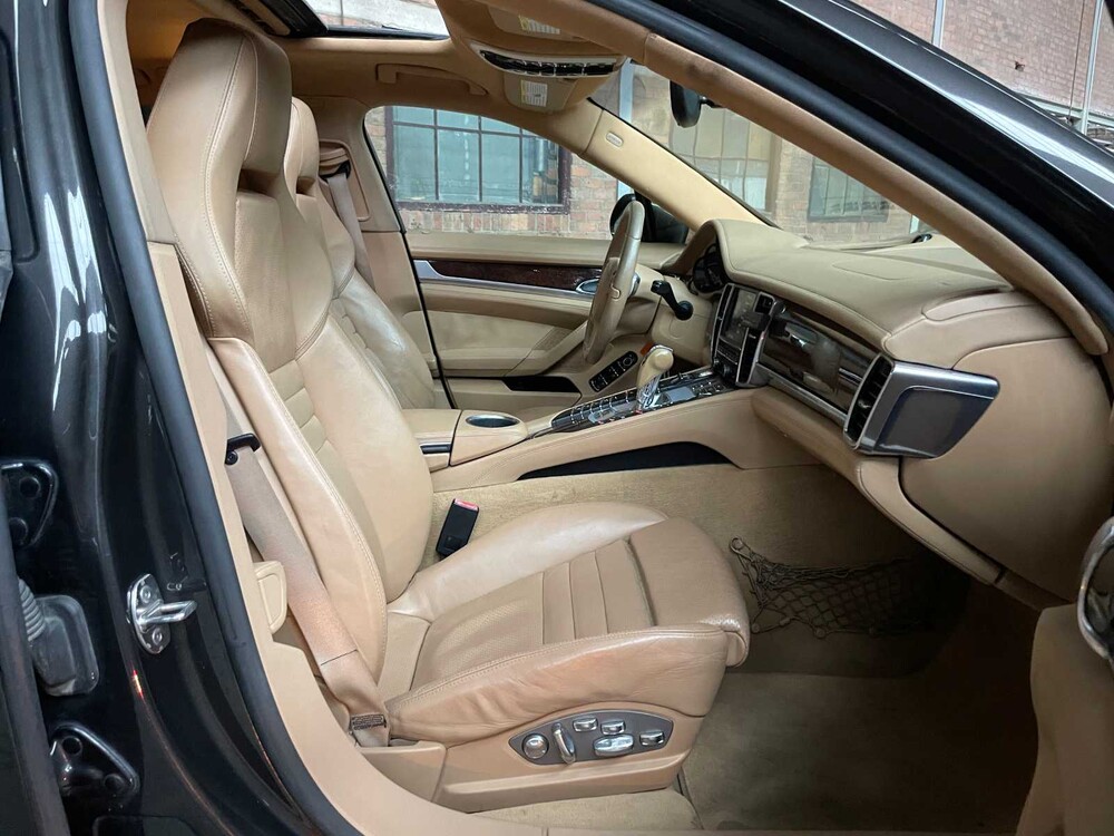 Porsche Panamera S 4.8 V8 395PS 2010