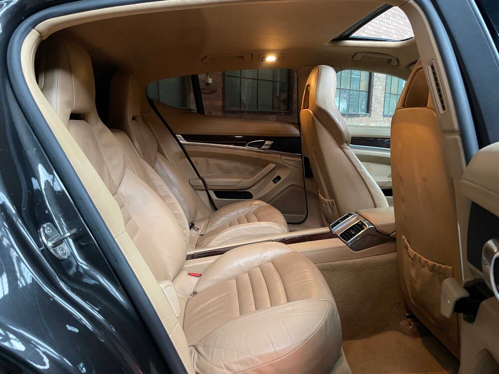 Porsche Panamera S 4.8 V8 395PS 2010