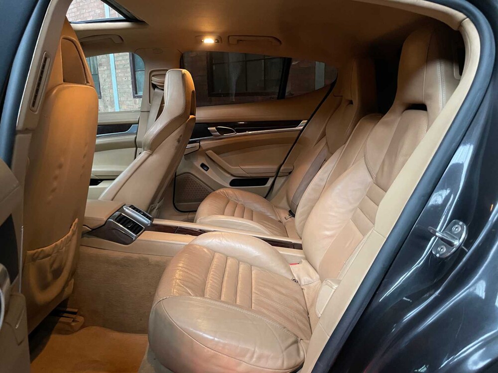 Porsche Panamera S 4.8 V8 395PS 2010
