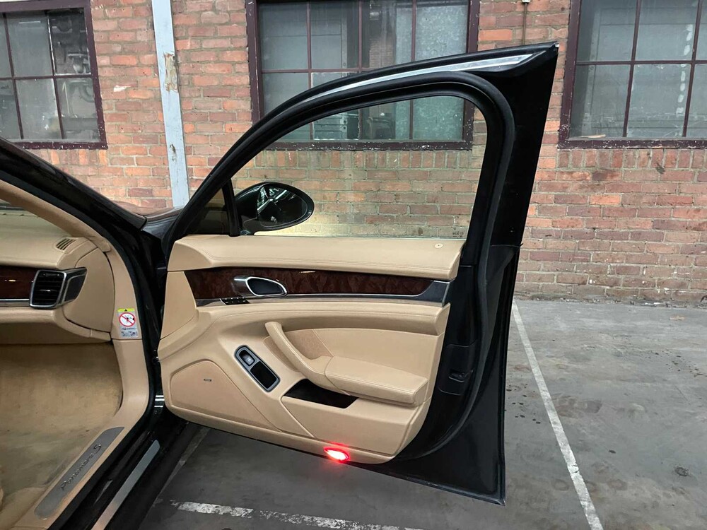 Porsche Panamera S 4.8 V8 395PS 2010