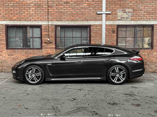 Porsche Panamera S 4.8 V8 395hp 2010