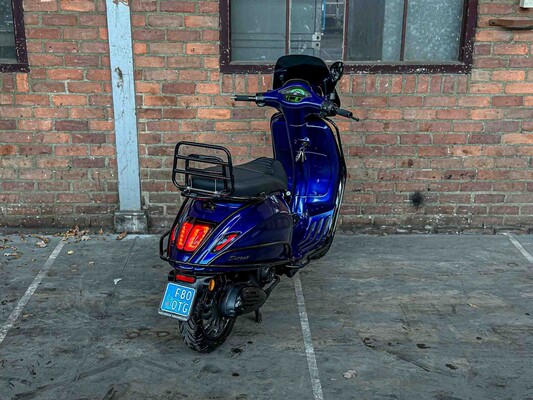 Vespa Primavera 4T 2015 (CUSTOM), F-800-TG Scooter