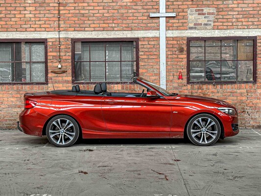 BMW 220i Cabriolet High Executive 184hp 2018 (Original-NL + 1st Owner) F23 2-Series, TT-870-G