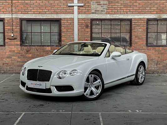 Bentley Continental GTC 4.0 V8 50hp 2012 (8-speed)