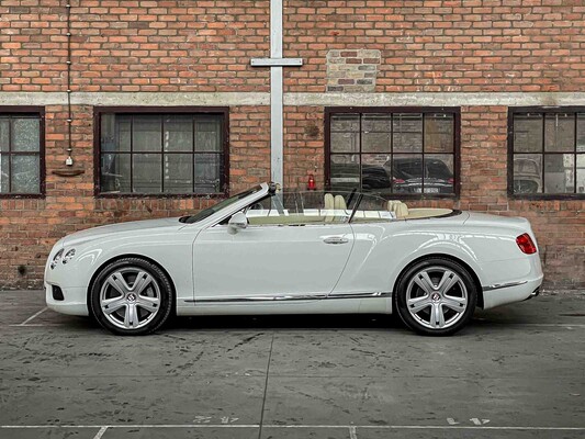 Bentley Continental GTC 4.0 V8 50hp 2012 (8-speed)