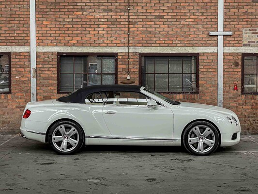 Bentley Continental GTC 4.0 V8 50hp 2012 (8-speed)