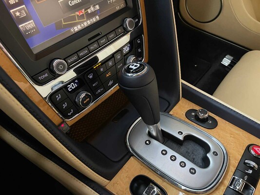 Bentley Continental GTC 4.0 V8 50hp 2012 (8-speed)