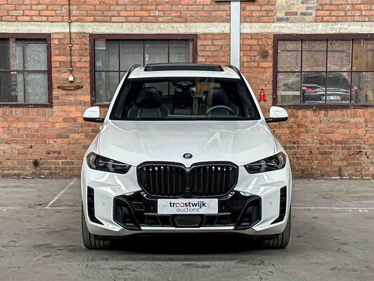 BMW X5 xDrive50e Hybrid M-Sport 489hp 2024, GSN-60-J (FACTORY WARRANTY)