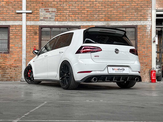 Volkswagen Golf GTI VIII 2.0 TSI 320hp 2015, H-108-FJ