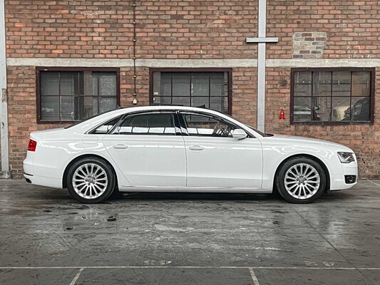 Audi A8 long 6.3 W12 Quattro 500hp 2013