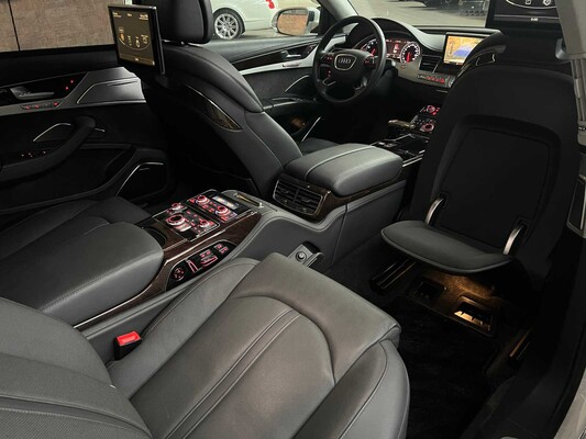 Audi A8 long 6.3 W12 Quattro 500hp 2013