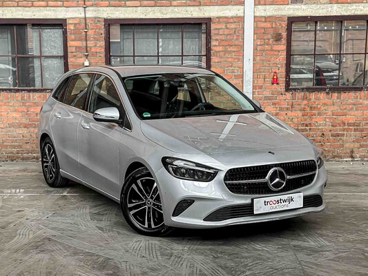 Mercedes-Benz B180 Hybrid 218hp 2023 B-Class (Factory Warranty)