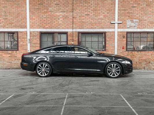 Jaguar XJ 2.0 Premium Luxury 240hp 2013 (Original-NL)