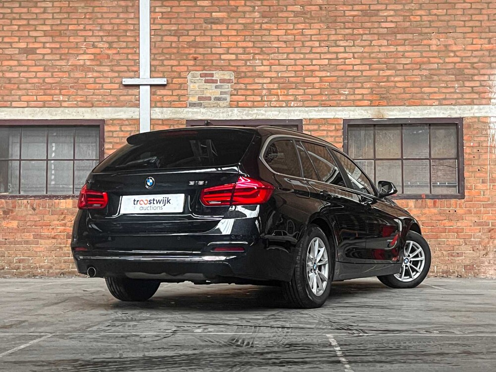 BMW 318i Touring Executive 136hp 2017 3-series, T-191-GB