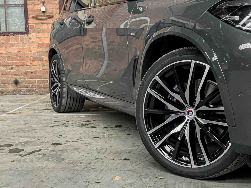 BMW X5 xDrive30d M-Sport 286PS 2023 (Original-NL), T-889-DV