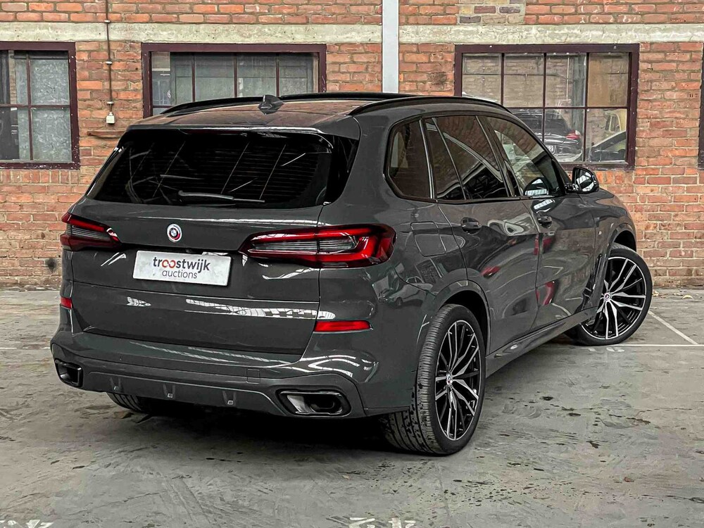 BMW X5 xDrive30d M-Sport 286PS 2023 (Original-NL), T-889-DV