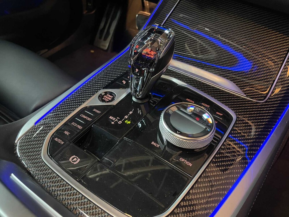 BMW X5 xDrive30d M-Sport 286PS 2023 (Original-NL), T-889-DV