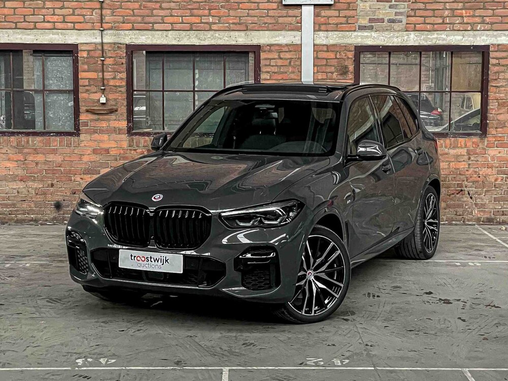 BMW X5 xDrive30d M-Sport 286PS 2023 (Original-NL), T-889-DV