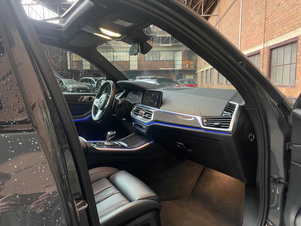 BMW X5 xDrive30d M-Sport 286PS 2023 (Original-NL), T-889-DV